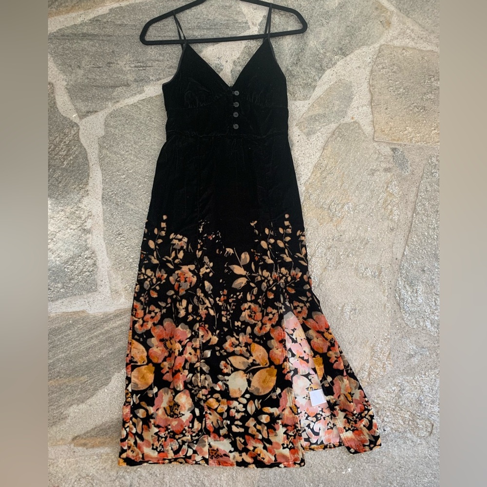Urban outfitters velvet dress worn once!